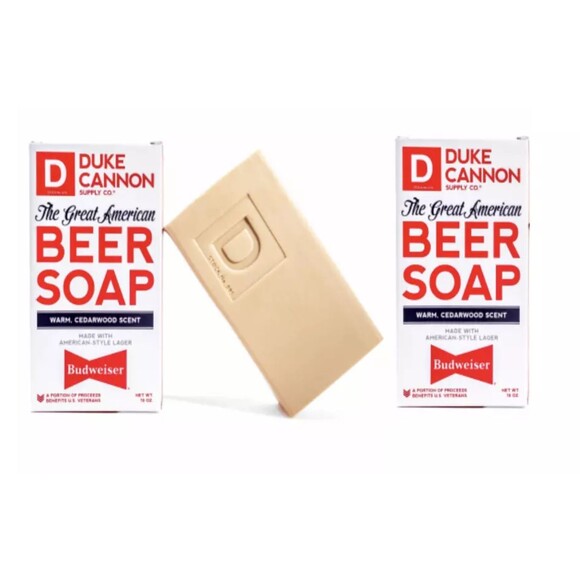 Duke Cannon The Great America Beer Soap 10 oz Set of 2 Budweiser Warm Cedarwood - Picture 1 of 2